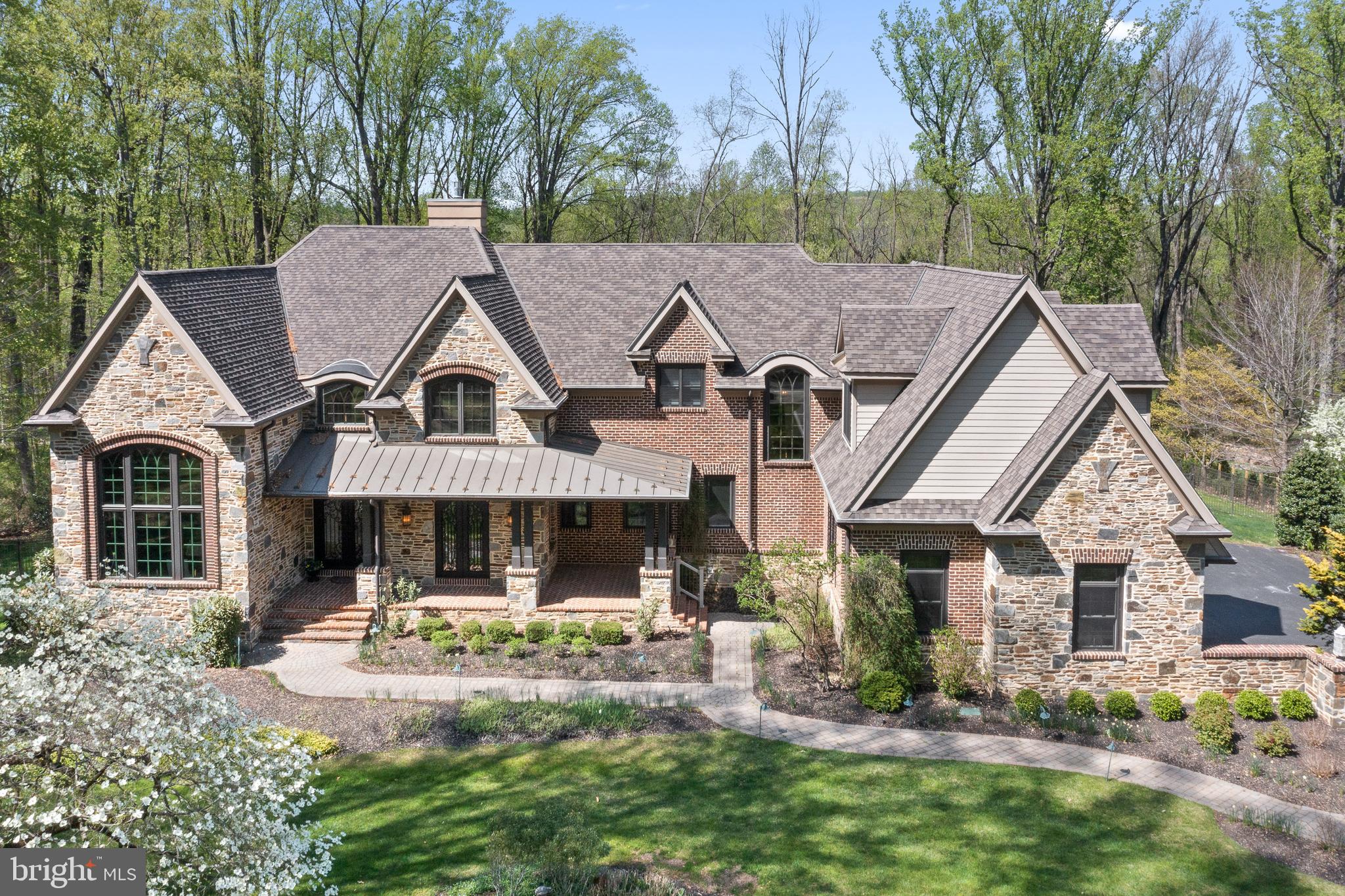 LEOPARD LAKES - Residential