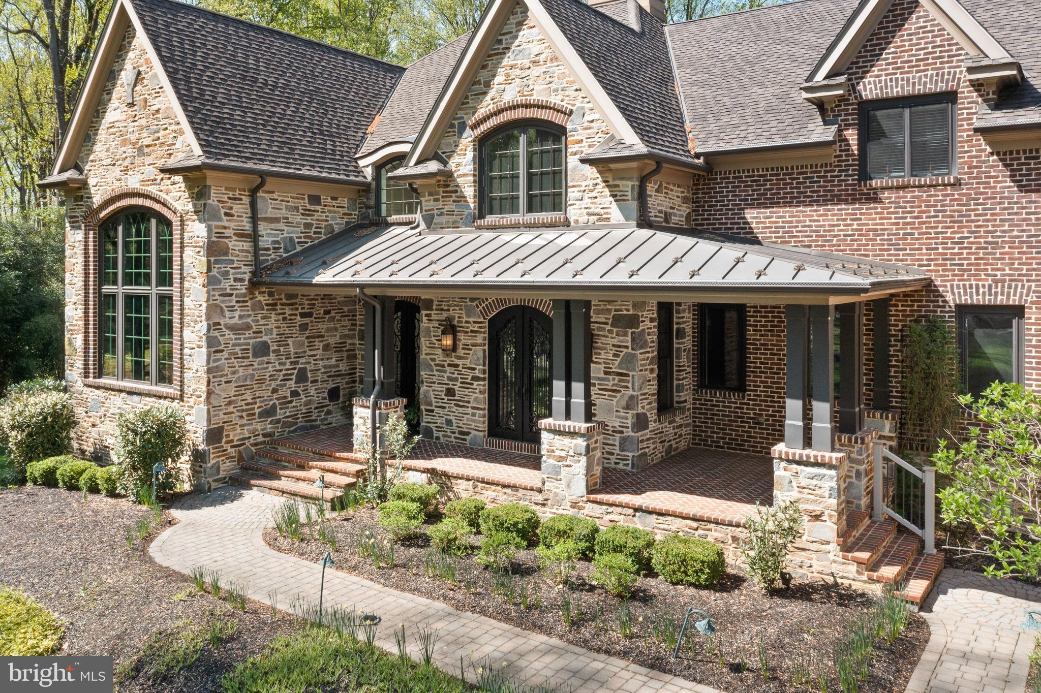 LEOPARD LAKES - Residential