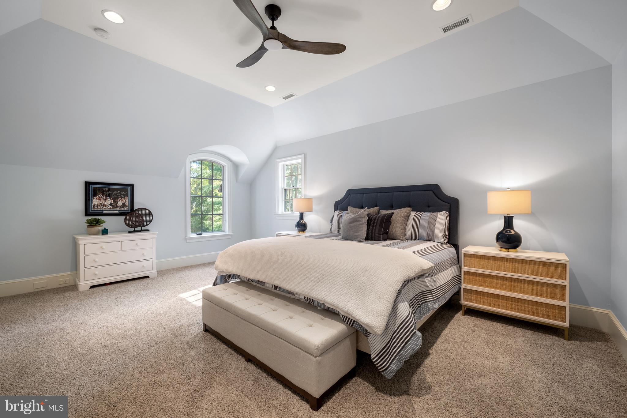 LEOPARD LAKES - Residential