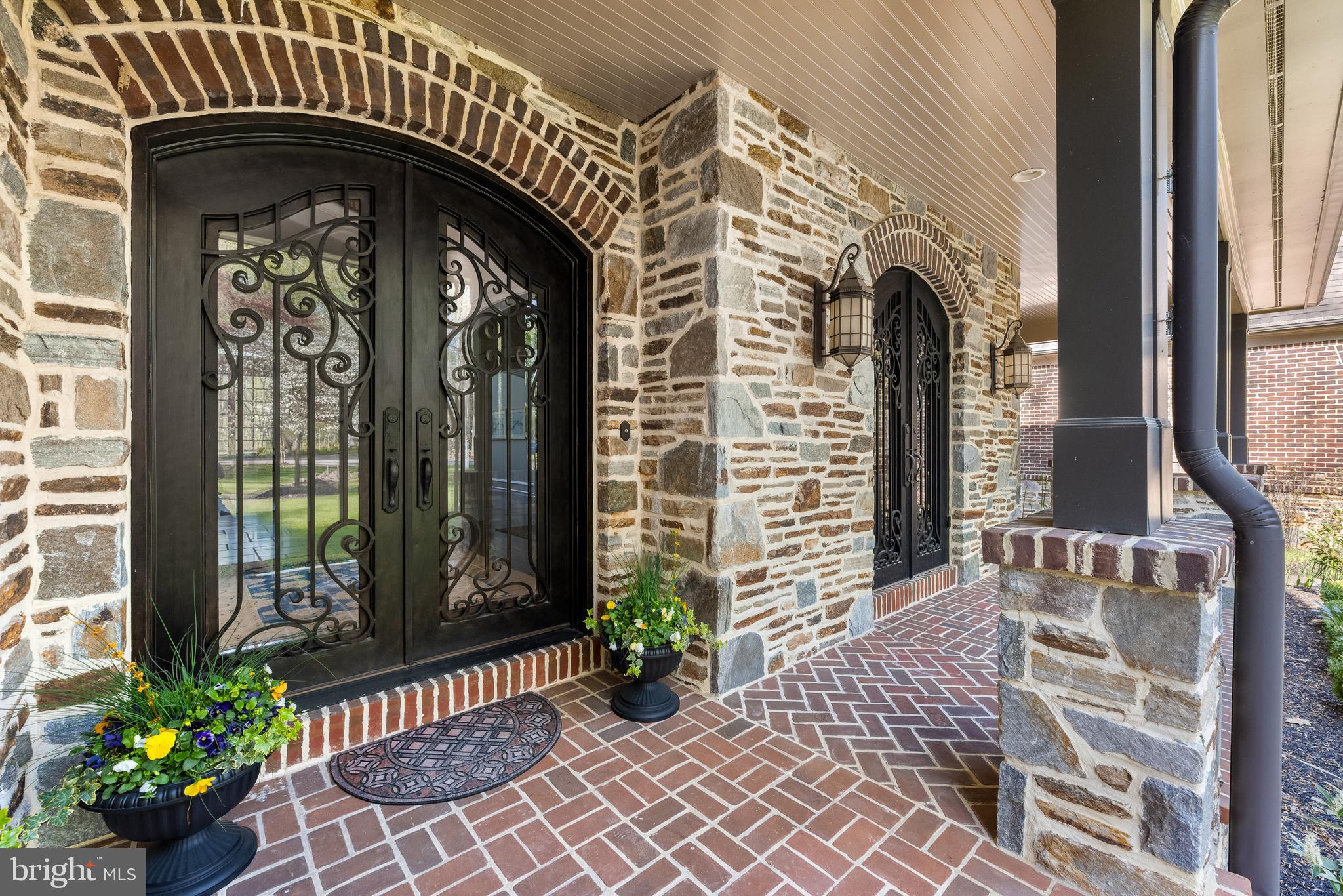 LEOPARD LAKES - Residential