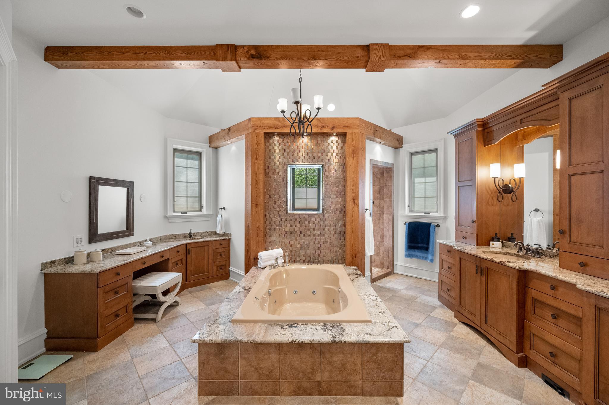 LEOPARD LAKES - Residential