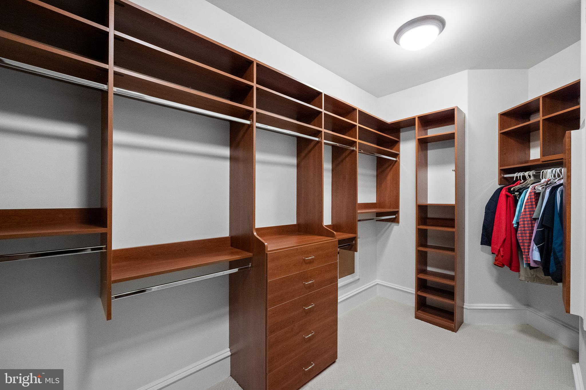 LEOPARD LAKES - Residential