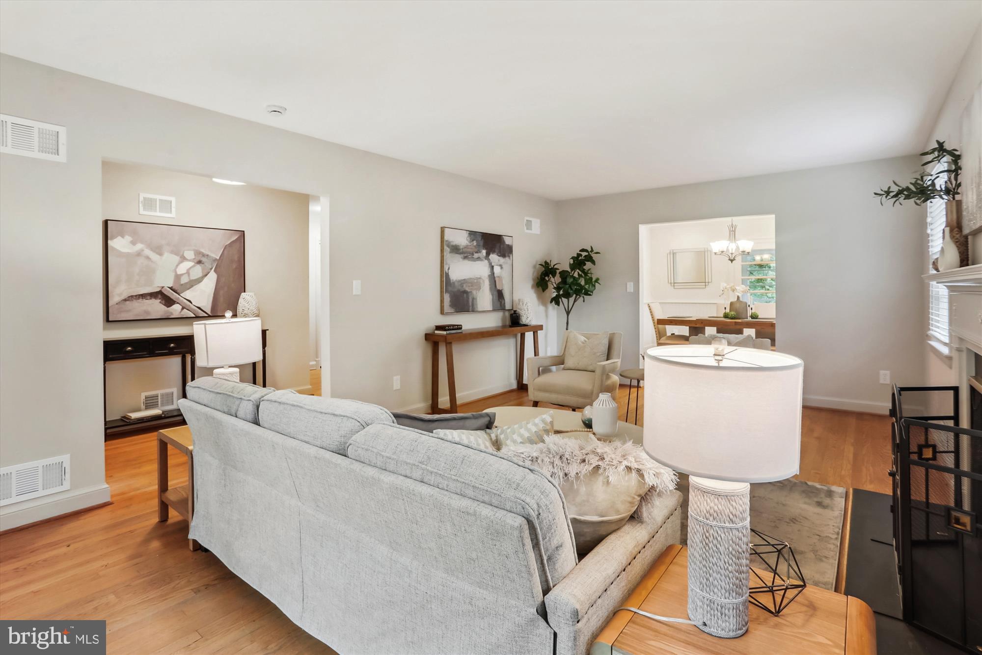 1407 CRESTRIDGE DRIVE