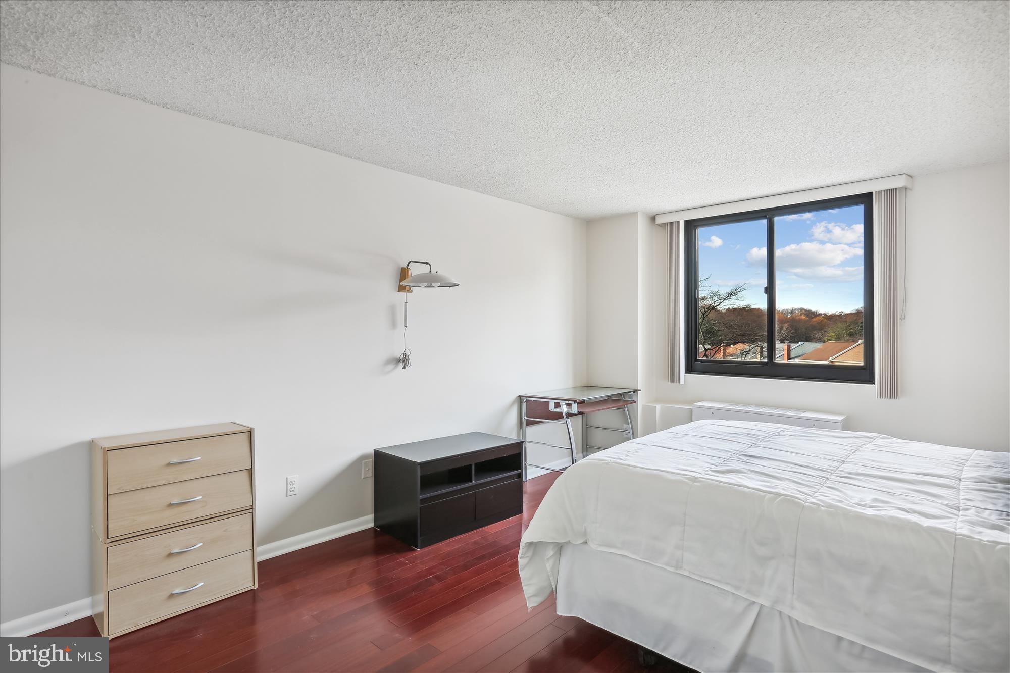 WESTLAKE TOWERS - Residential Lease