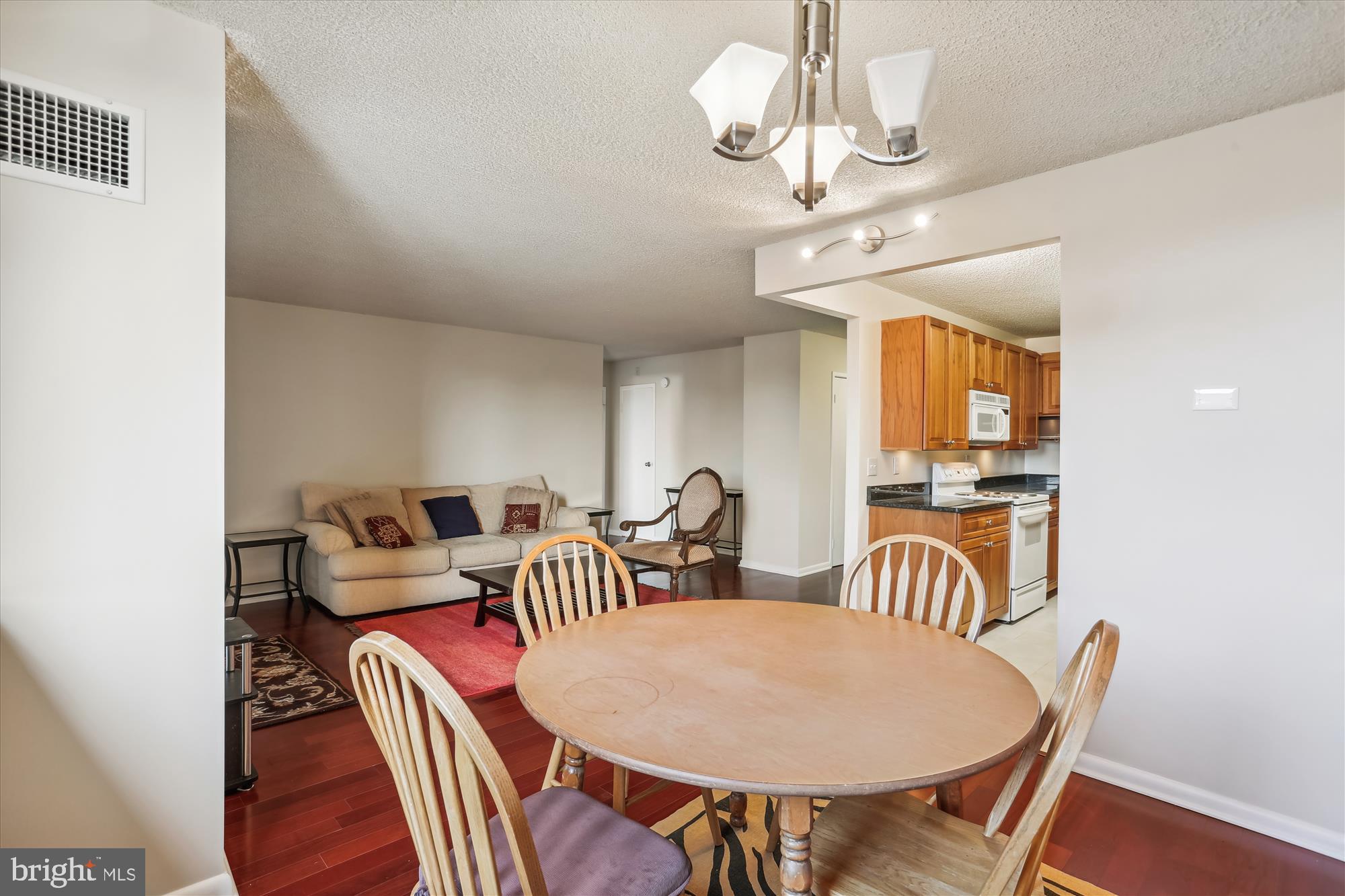 WESTLAKE TOWERS - Residential Lease