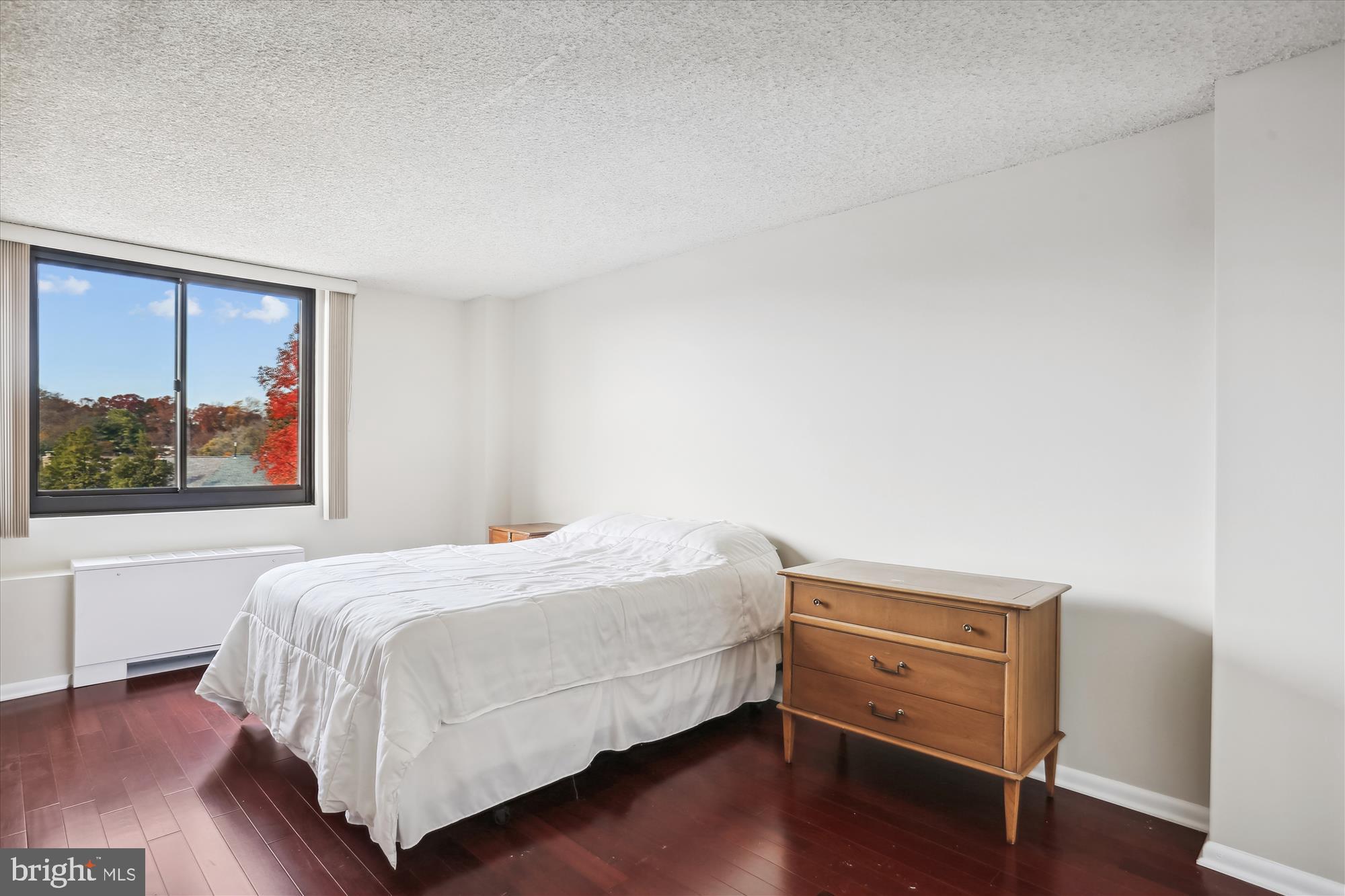 WESTLAKE TOWERS - Residential Lease