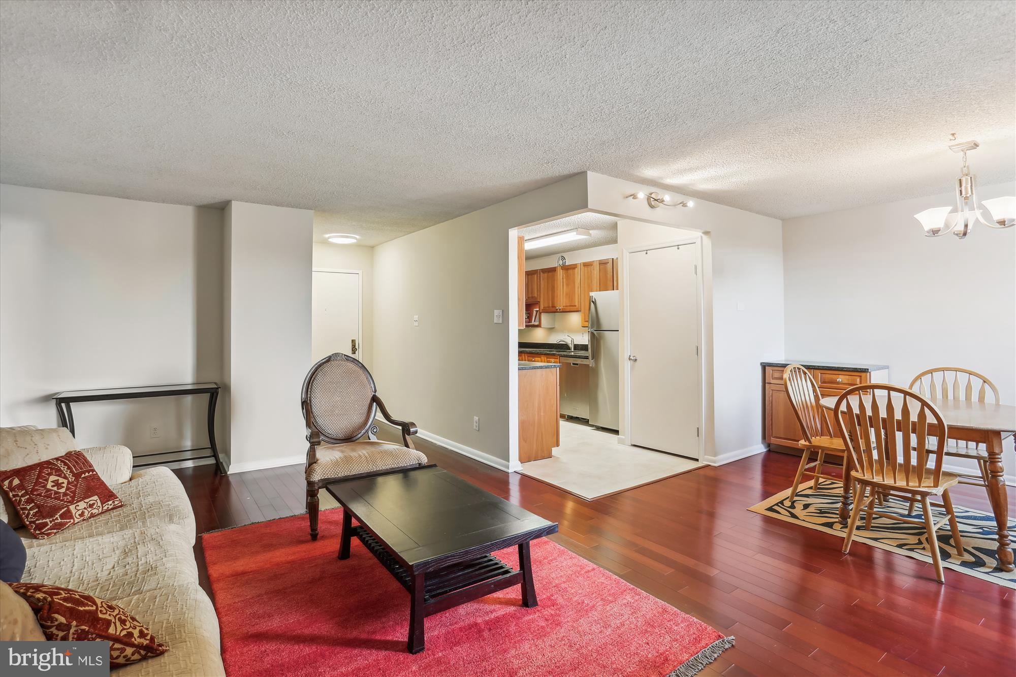 WESTLAKE TOWERS - Residential Lease