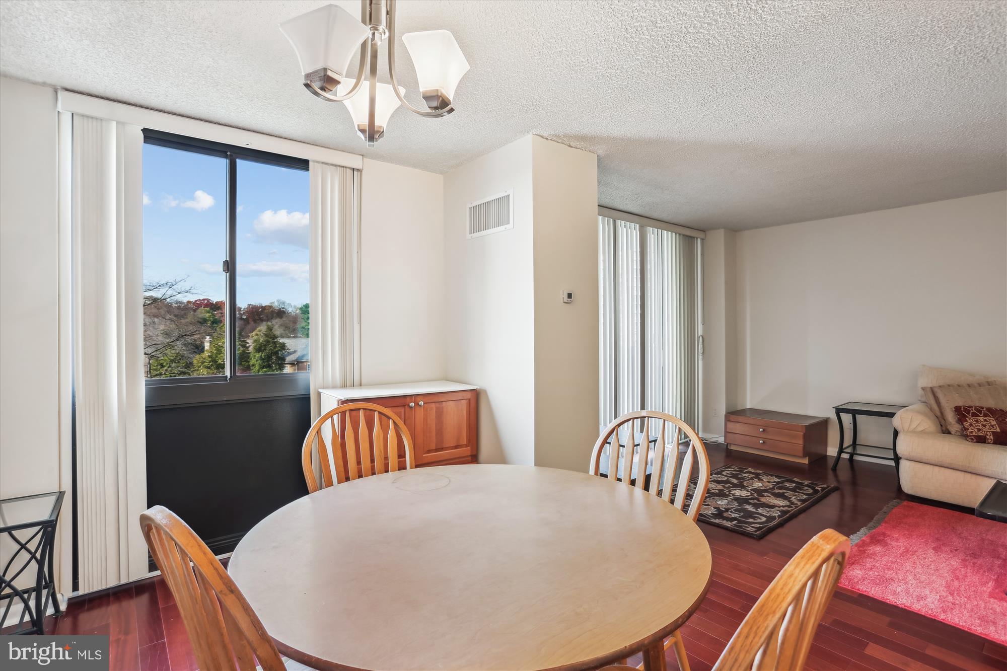 WESTLAKE TOWERS - Residential Lease