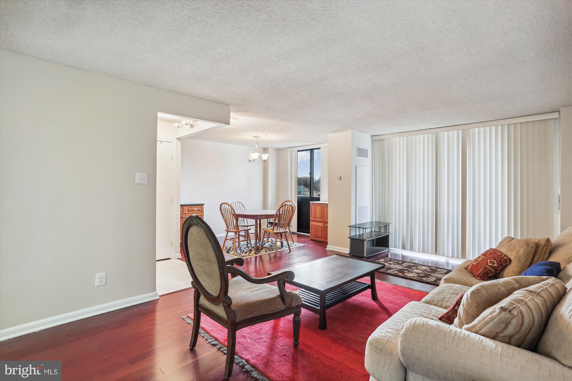 WESTLAKE TOWERS - Residential Lease