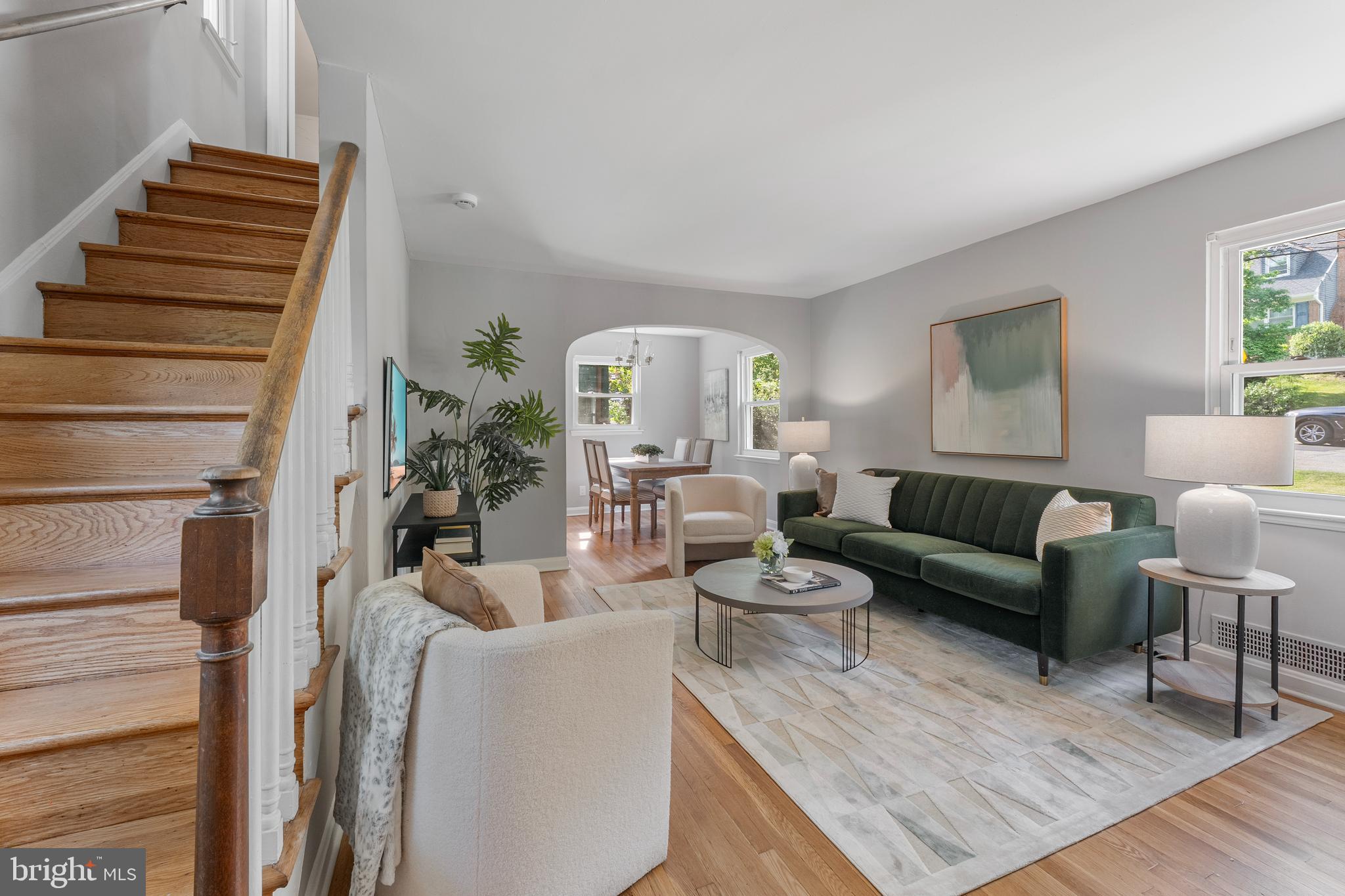 5837 DEWEY STREET