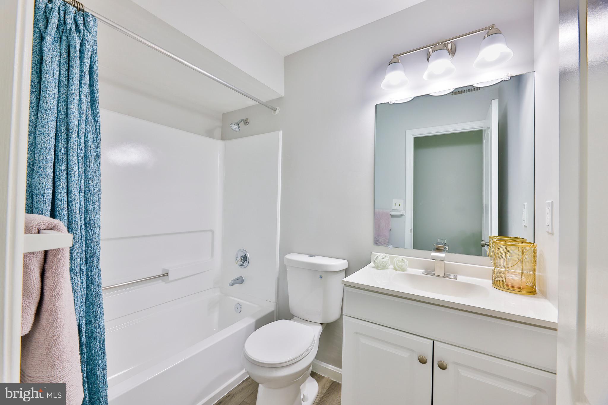 MONTGOMERY RUN - Residential