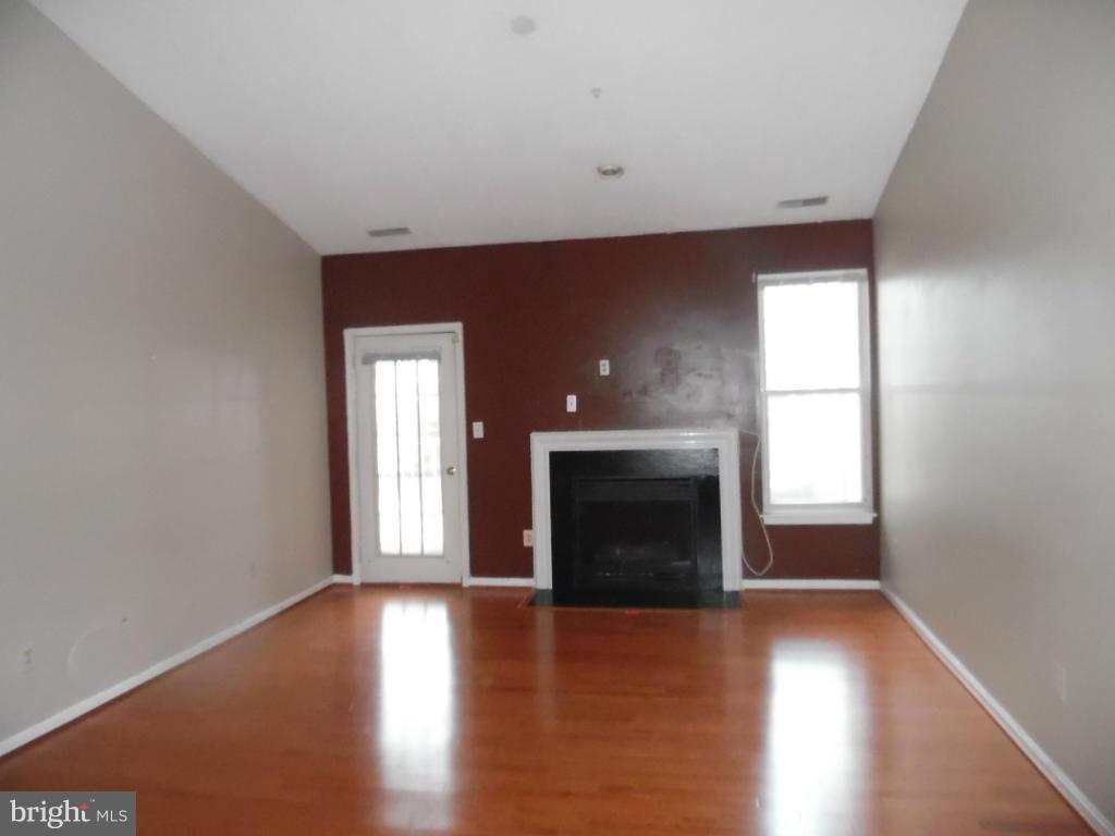 BRISTOL PARK - Residential