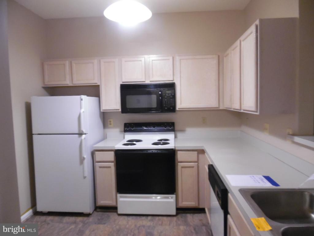 BRISTOL PARK - Residential