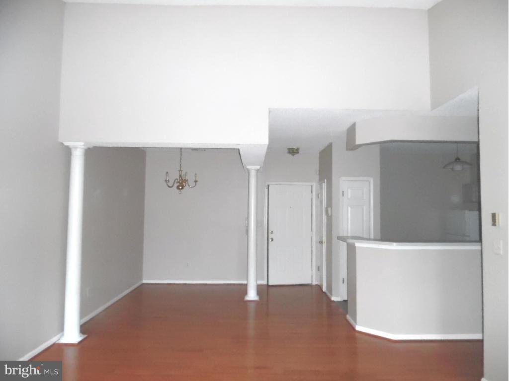 BRISTOL PARK - Residential