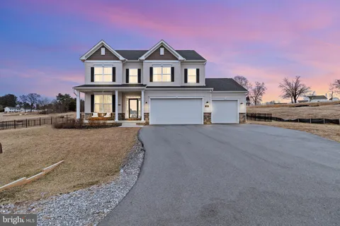 119 Sussex Drive, Falling Waters, WV MLS: WVBE2037458