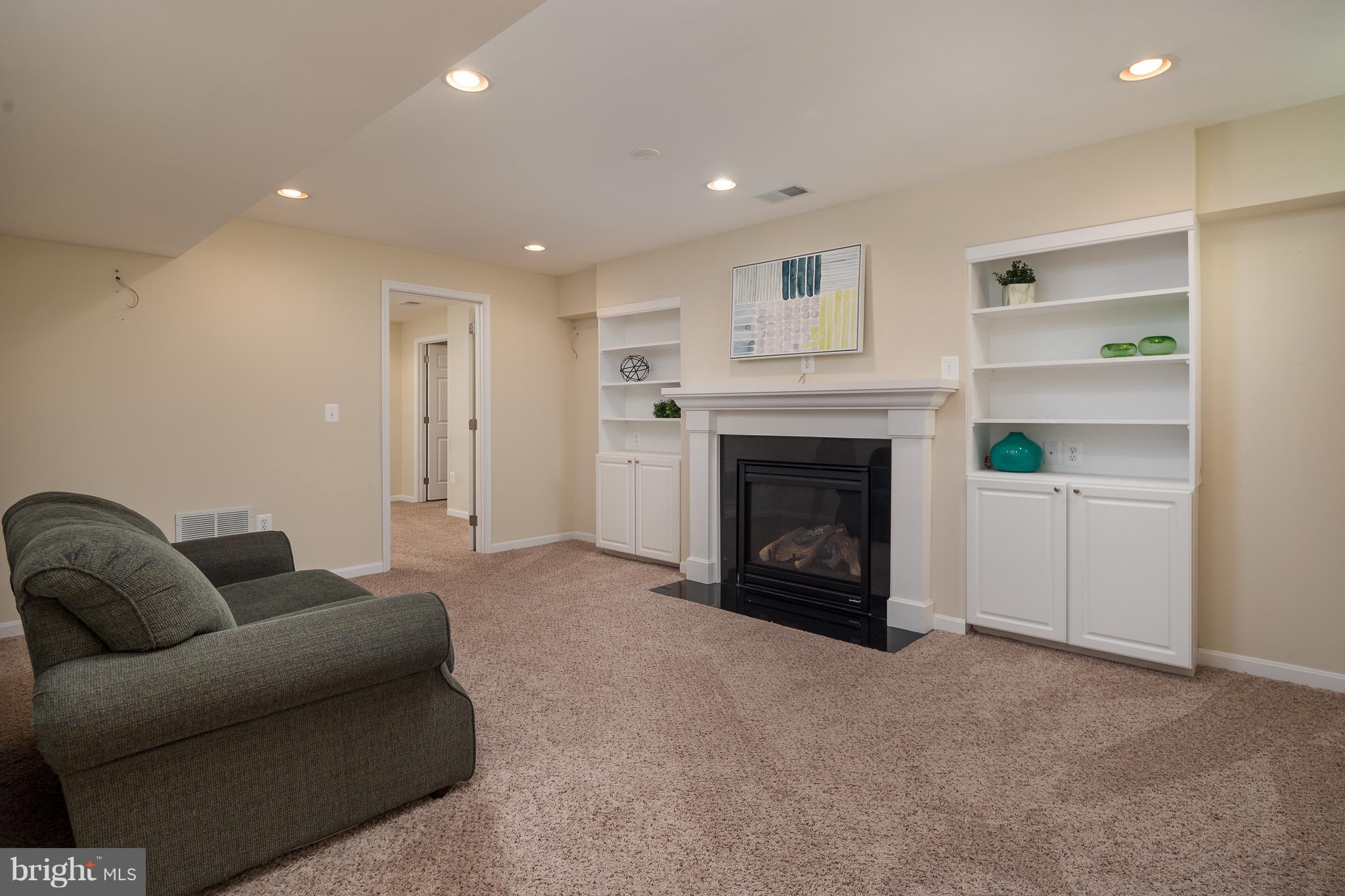 BRAEMAR/VILLAGES AT SAYBROOKE - Residential