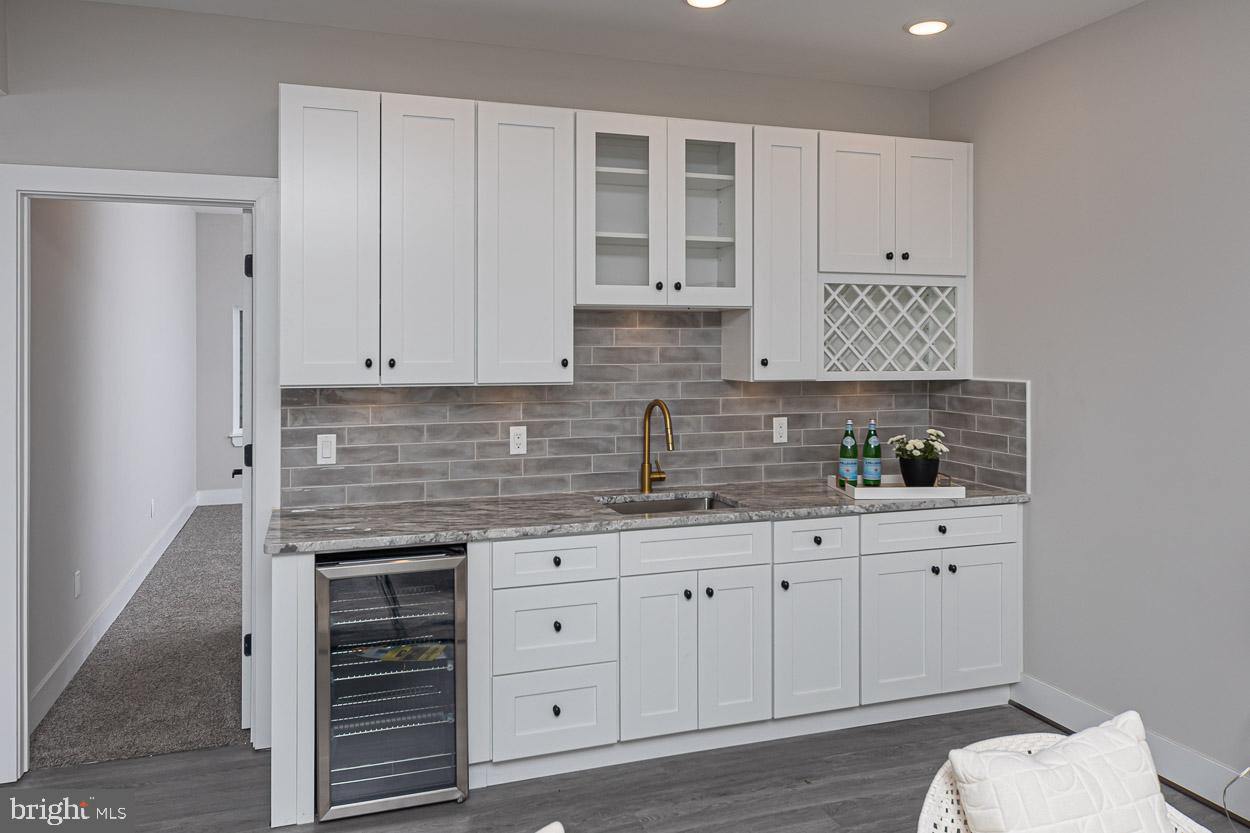 POPLAR HILL - Residential