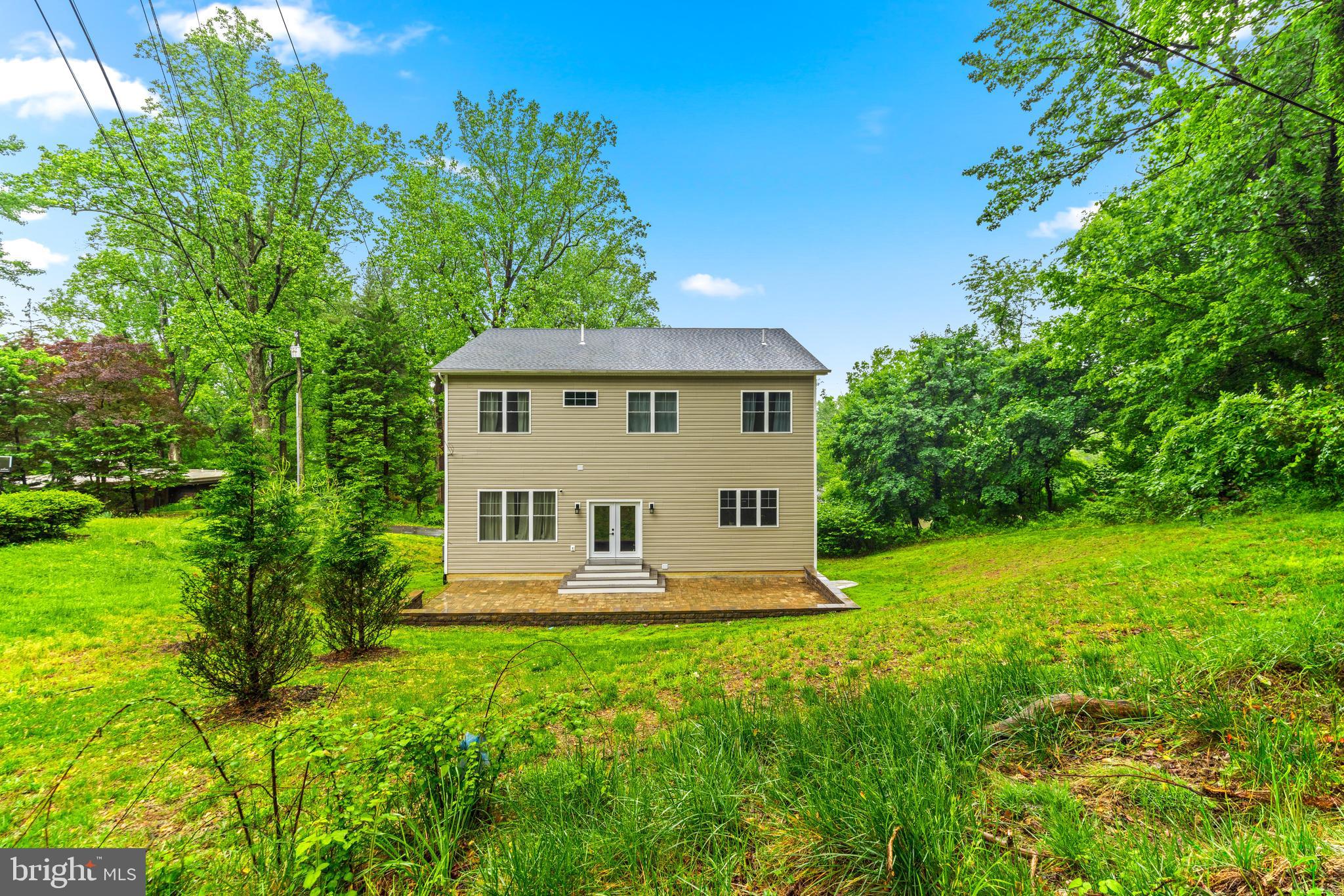 POPLAR HILL - Residential