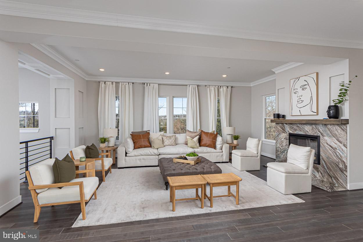 POPLAR HILL - Residential