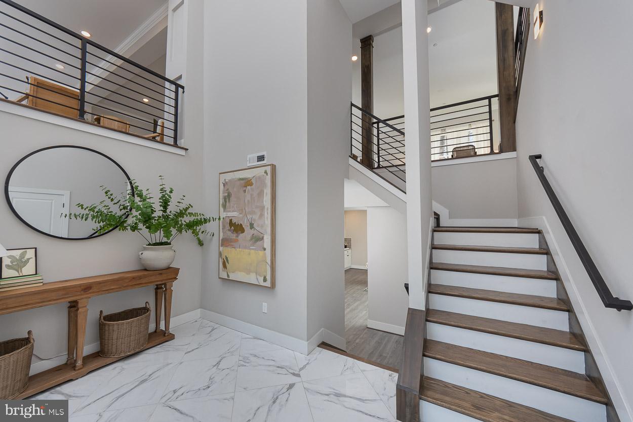 POPLAR HILL - Residential