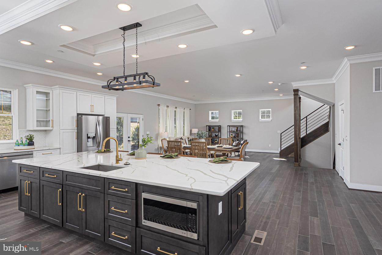 POPLAR HILL - Residential