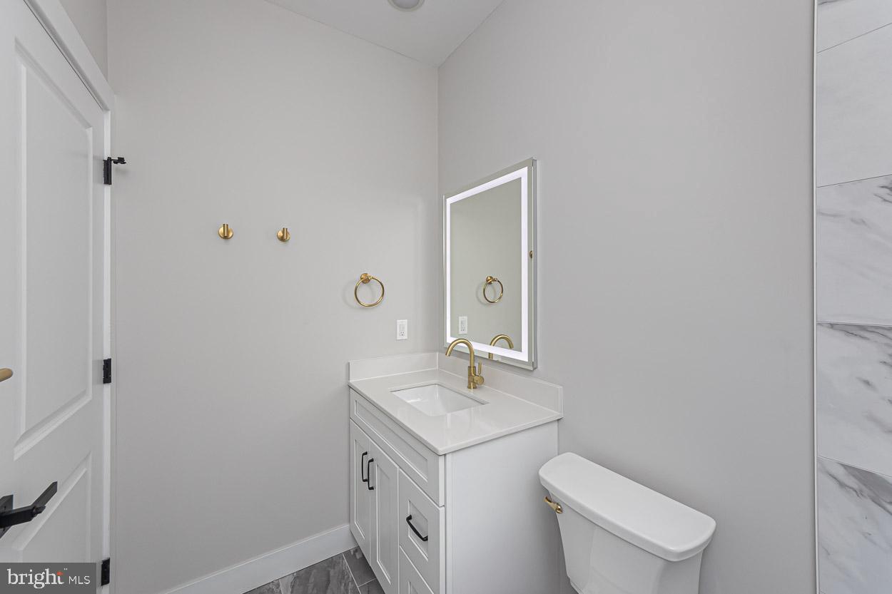 POPLAR HILL - Residential