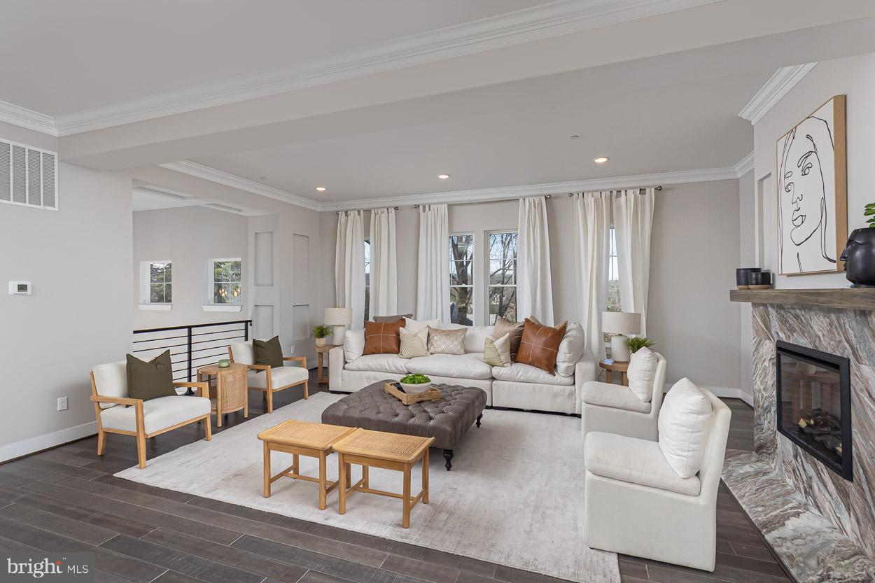 POPLAR HILL - Residential