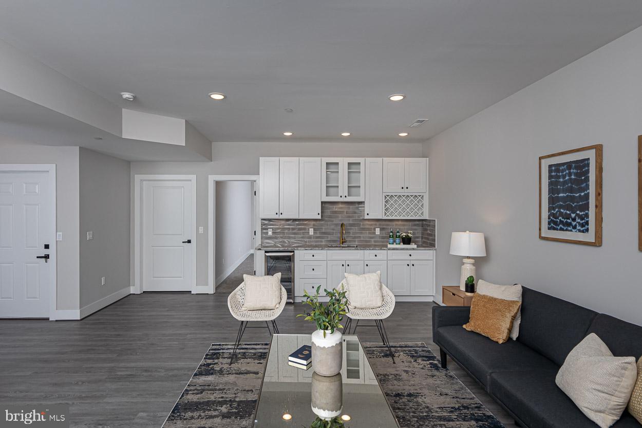 POPLAR HILL - Residential