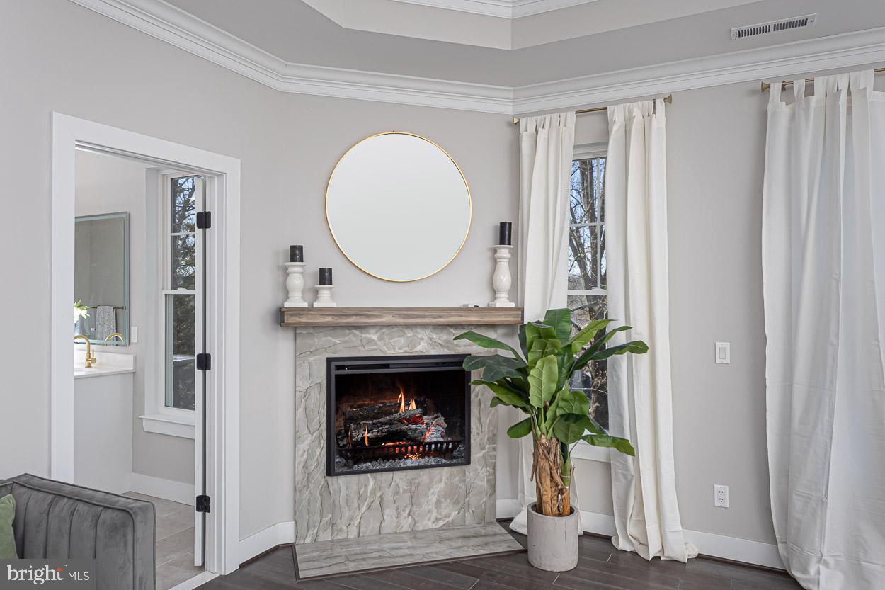POPLAR HILL - Residential