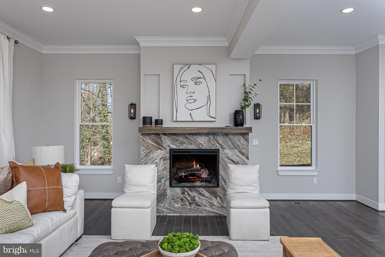 POPLAR HILL - Residential