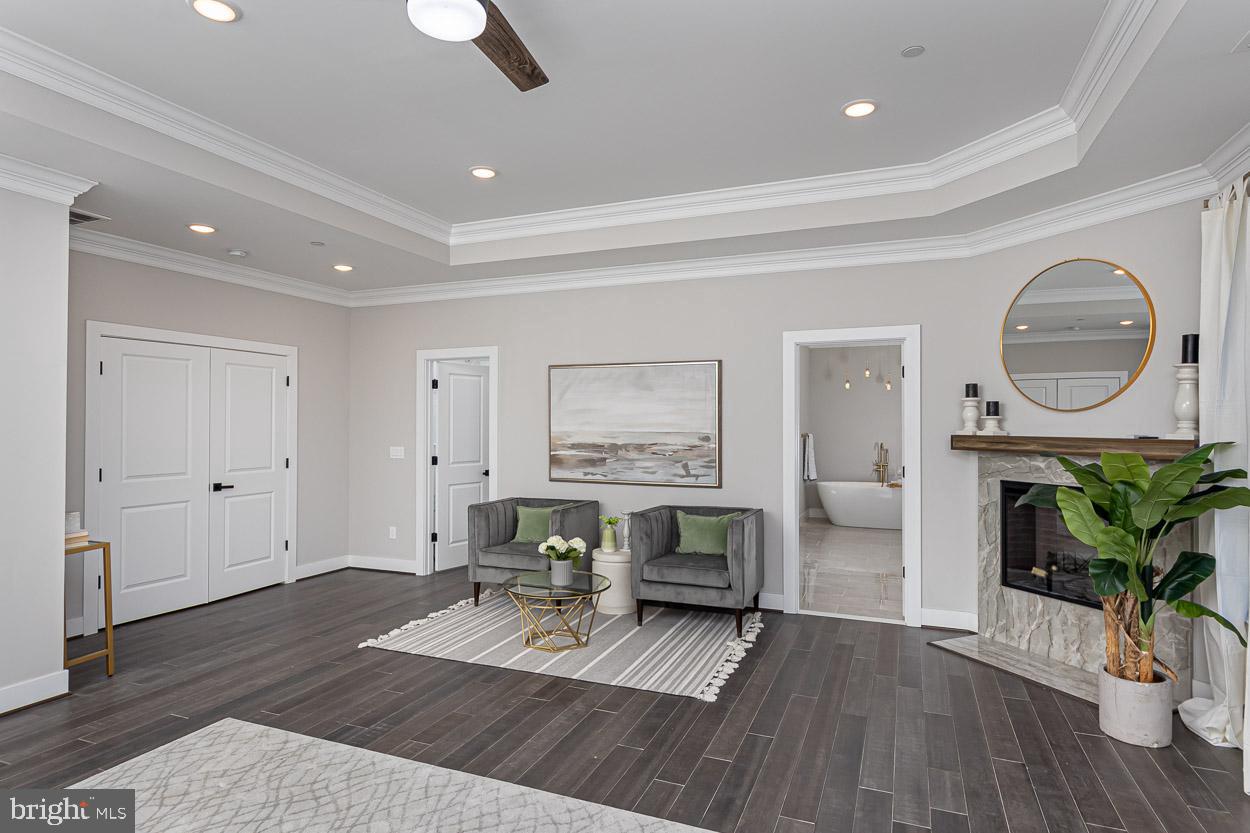 POPLAR HILL - Residential