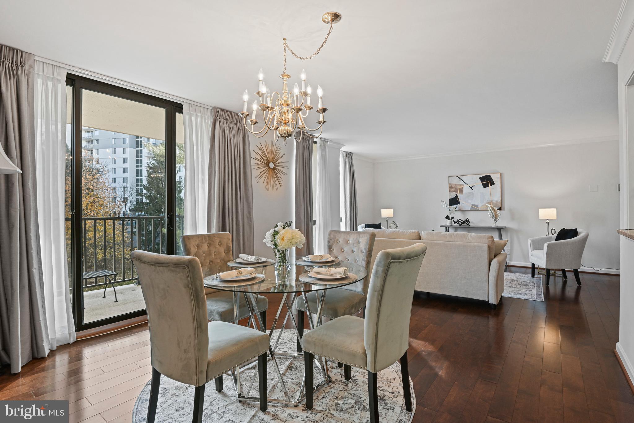 MCLEAN HOUSE - Residential