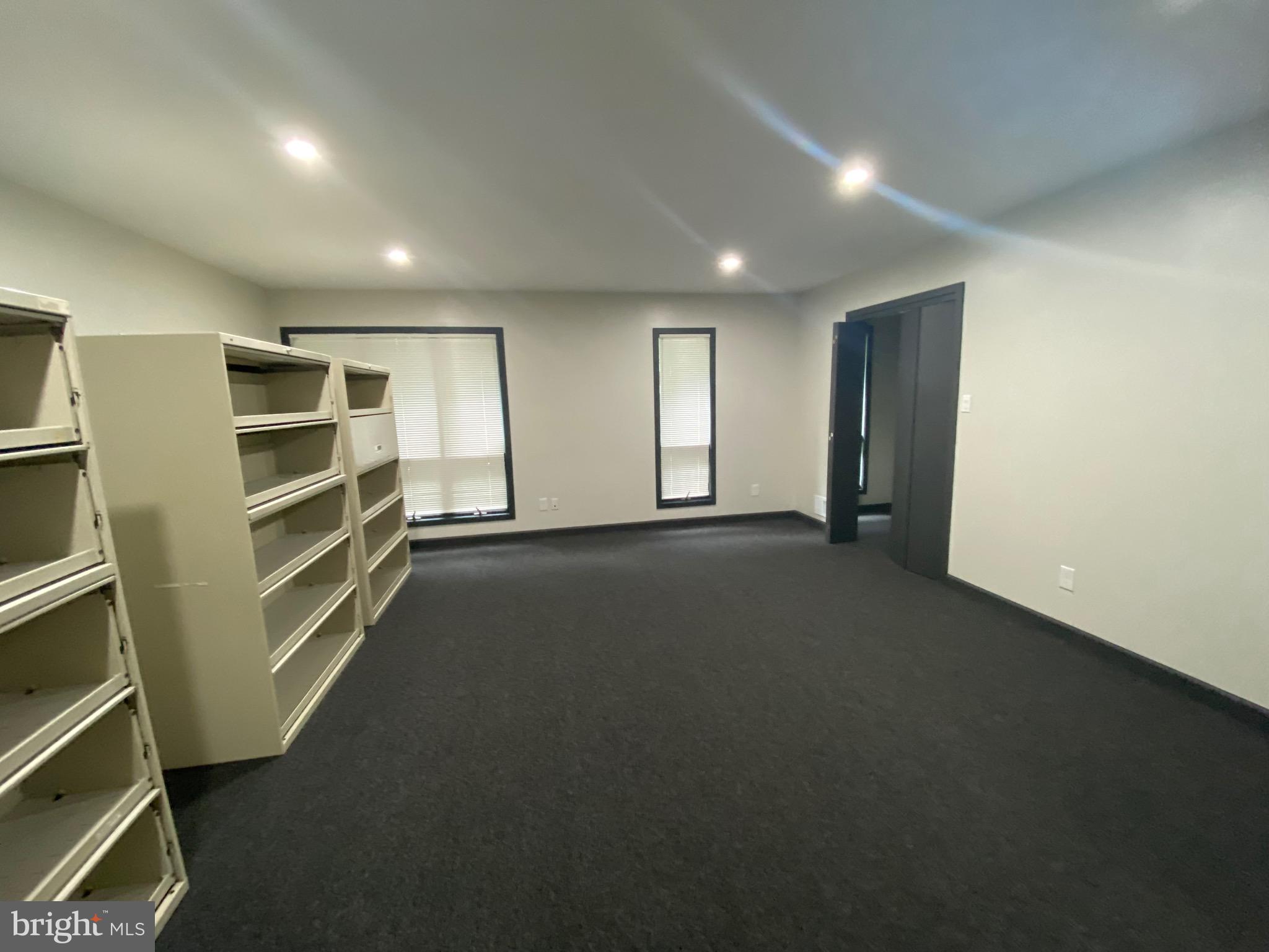 521 SICKLERVILLE ROAD