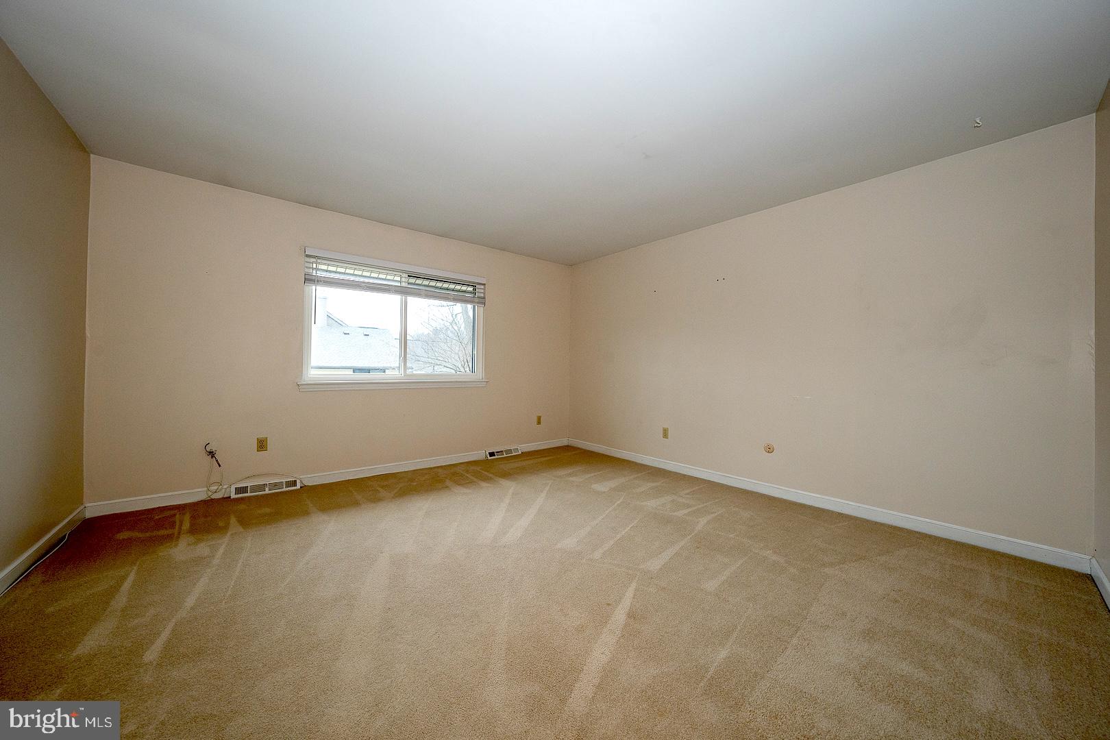 OAK KNOLL - Residential