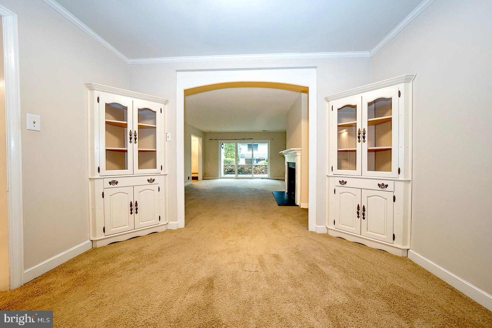 OAK KNOLL - Residential