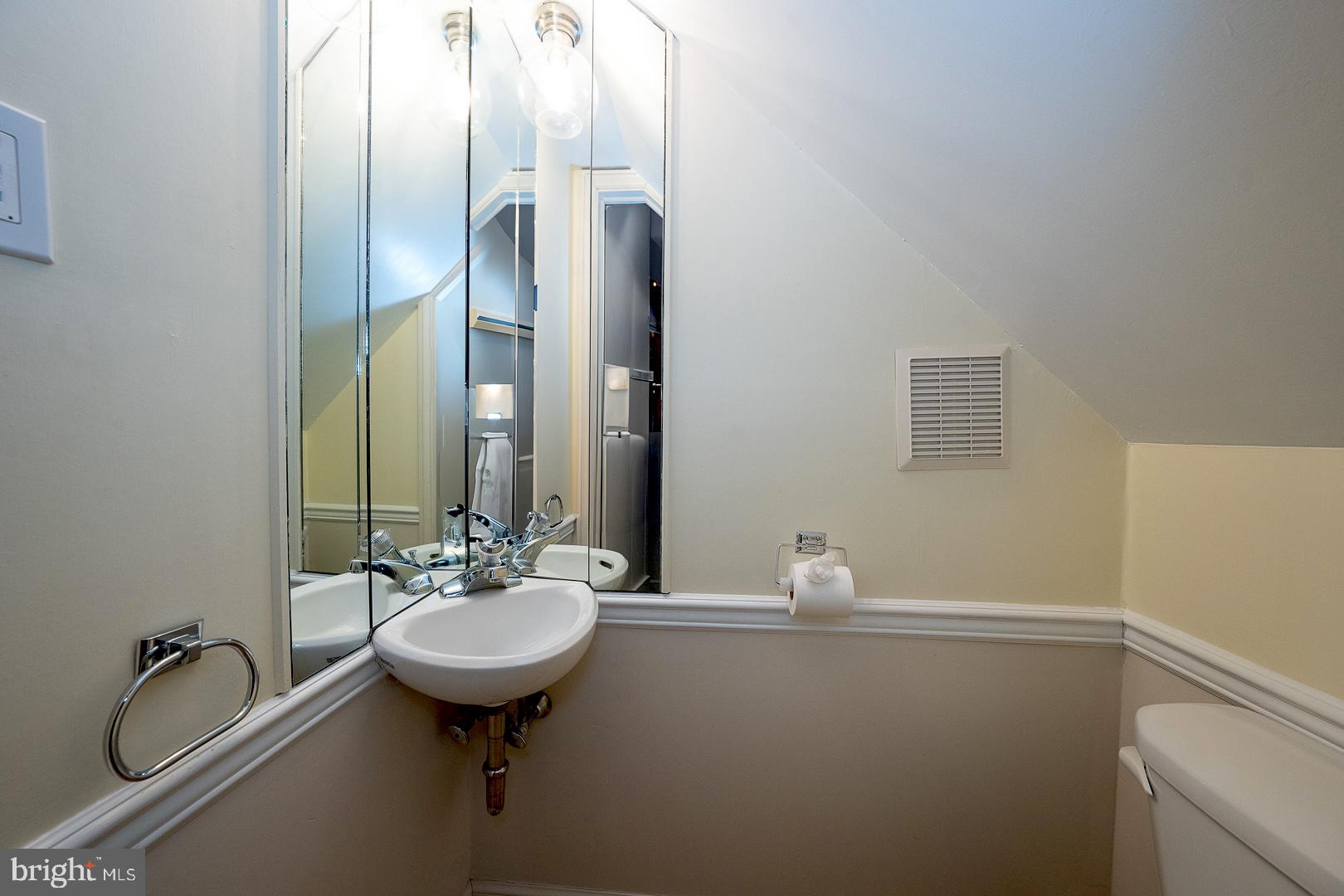 OAK KNOLL - Residential