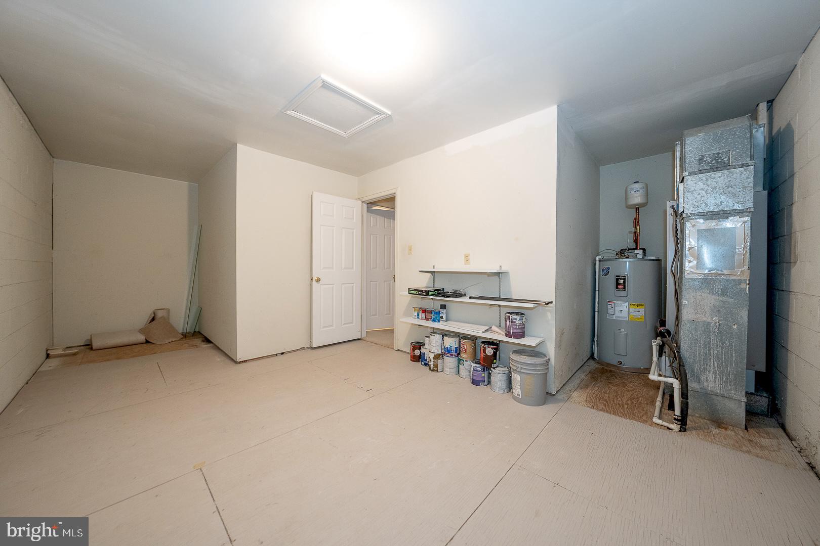 OAK KNOLL - Residential