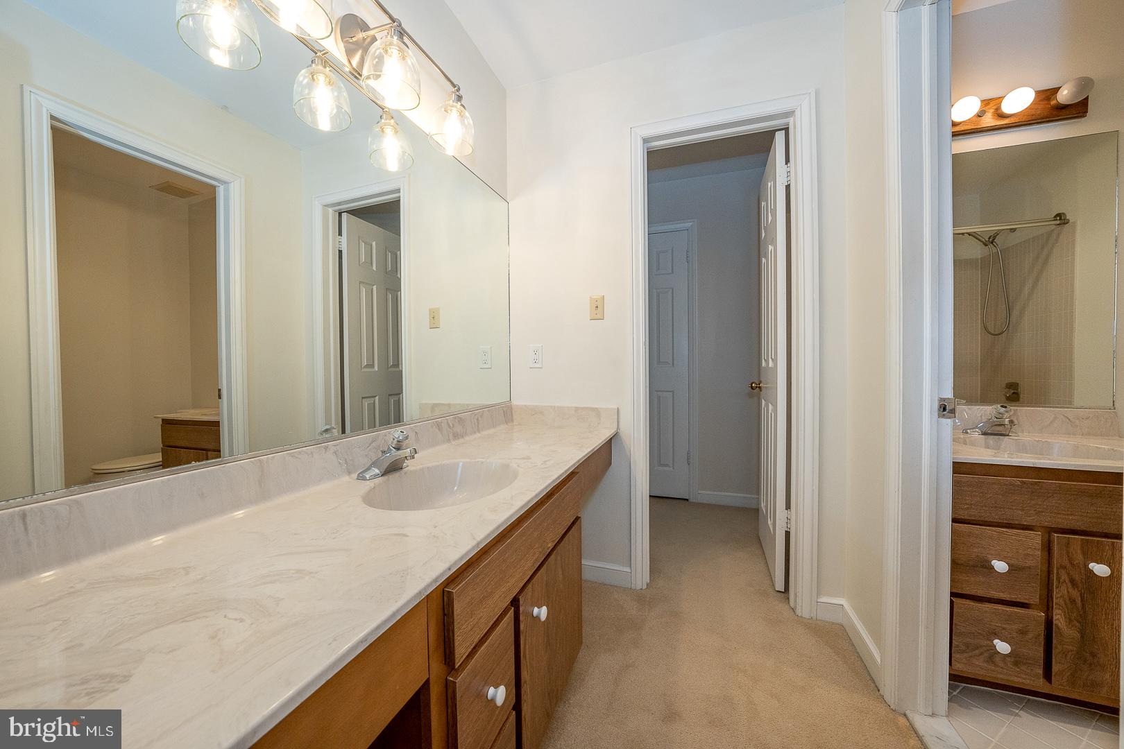 OAK KNOLL - Residential