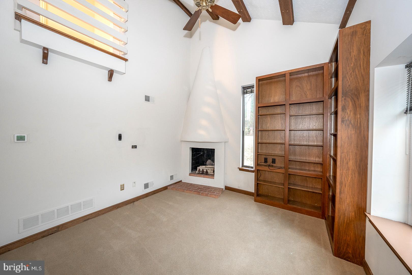 OAK KNOLL - Residential