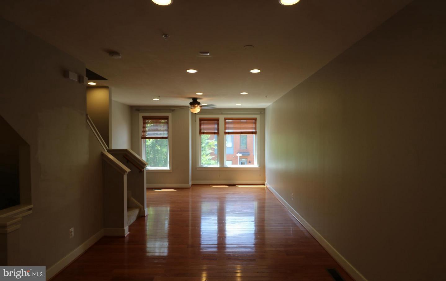 MOSAIC AT MERRIFIELD - Residential Lease