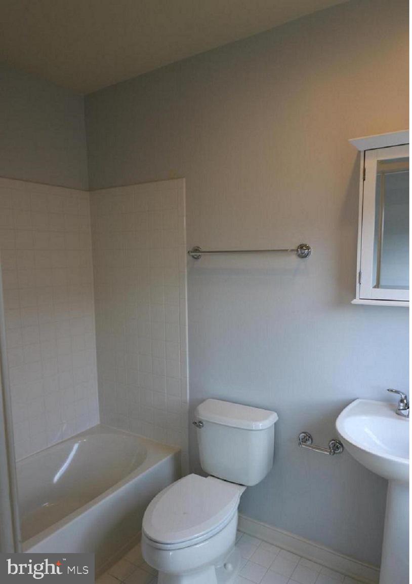 MOSAIC AT MERRIFIELD - Residential Lease