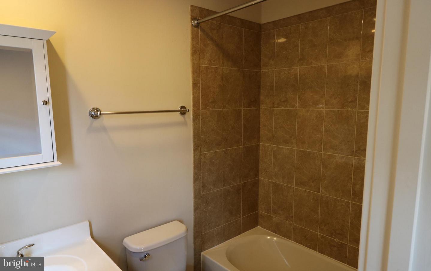 MOSAIC AT MERRIFIELD - Residential Lease