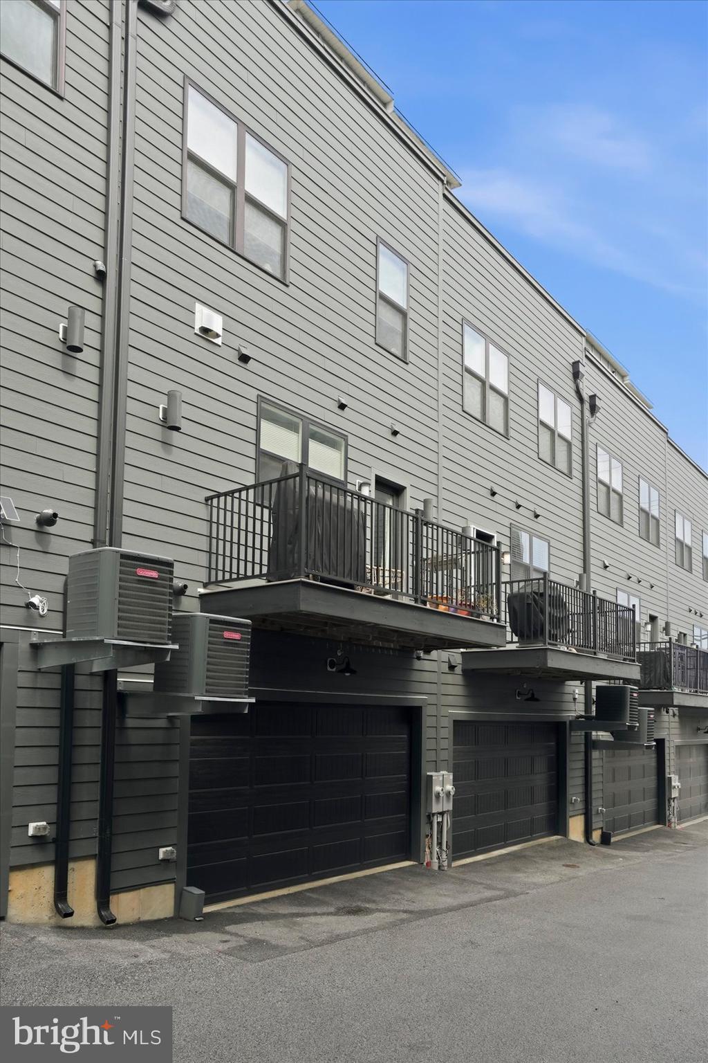 BREWERS HILL - Residential