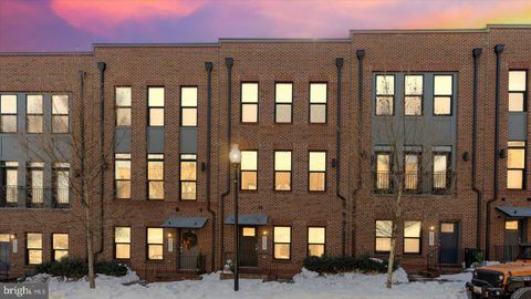 4005 HARMONY COURT BALTIMORE MD 21224