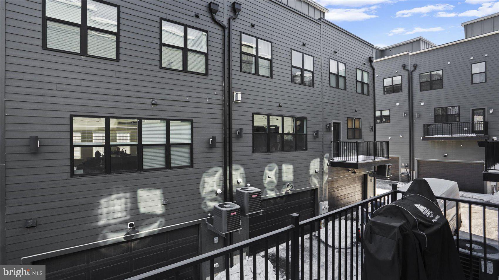 BREWERS HILL - Residential