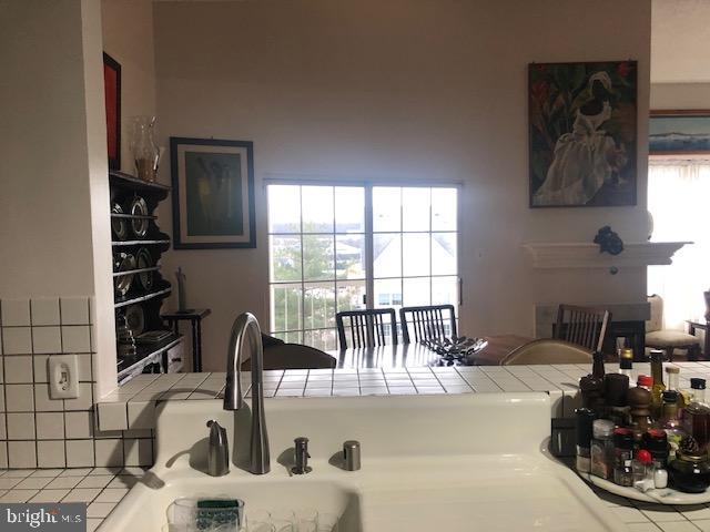 HILLWOOD - Residential Lease