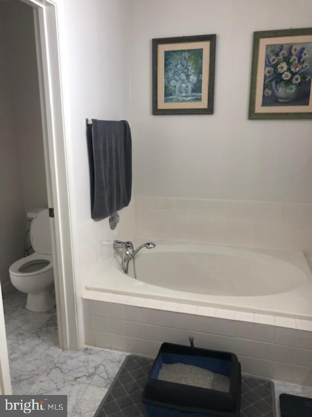 HILLWOOD - Residential Lease