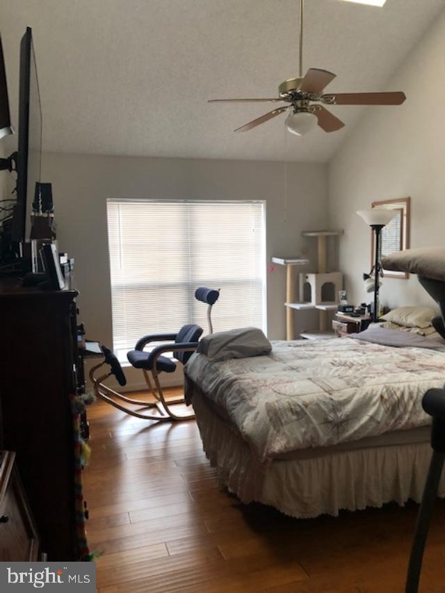 HILLWOOD - Residential Lease