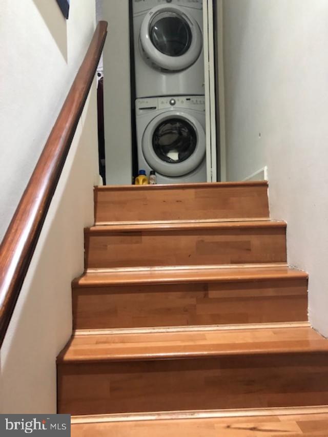 HILLWOOD - Residential Lease