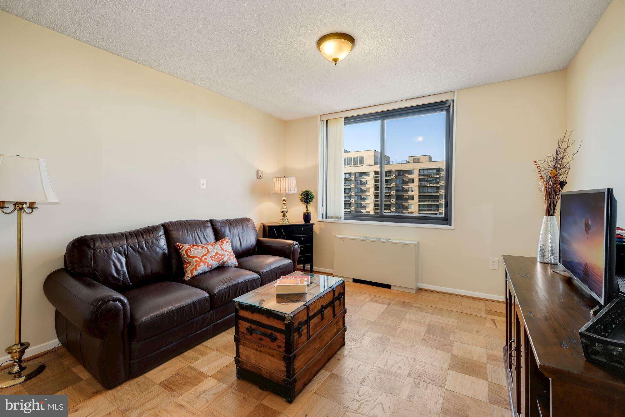 SKYLINE PLAZA - Residential